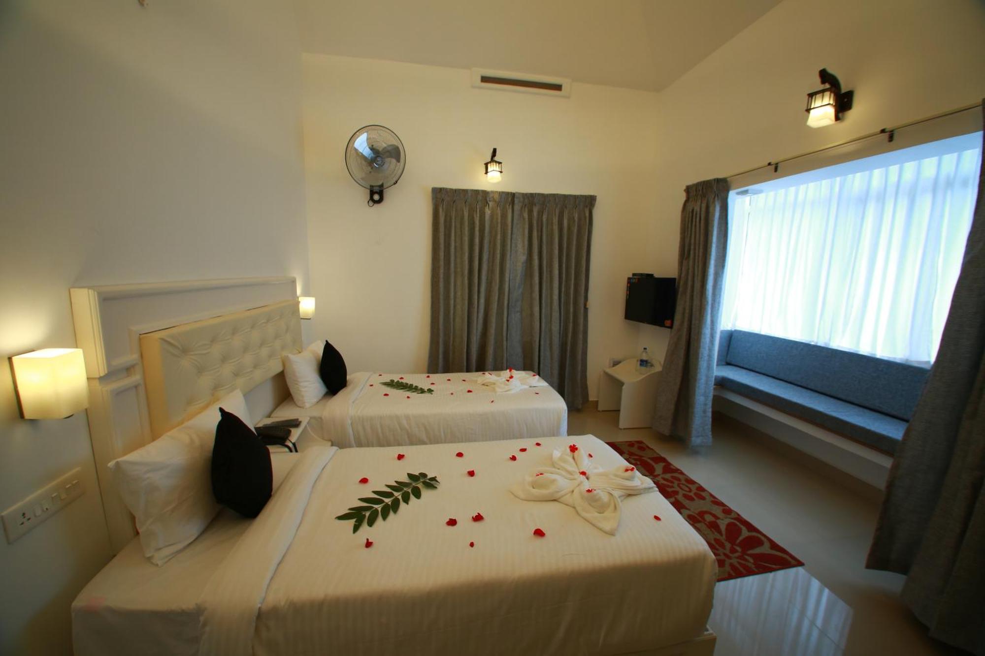Olive Periyar Apartment Thekkady Exterior photo